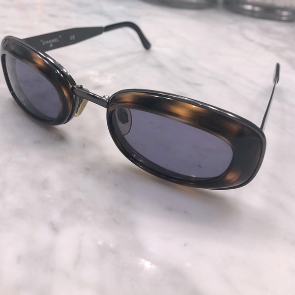 VINTAGE CHANEL sunglasses main image 7